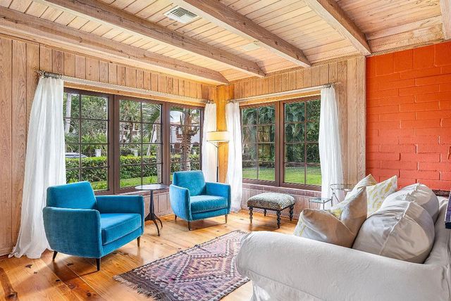 334 Palm Trail, Delray Beach, FL 33483