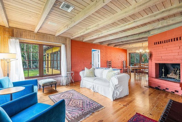 334 Palm Trail, Delray Beach, FL 33483