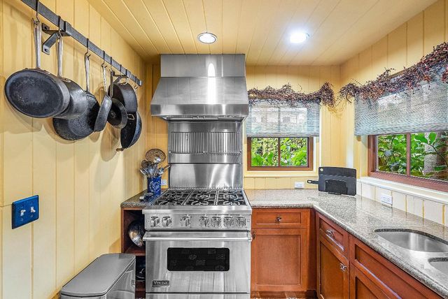 334 Palm Trail, Delray Beach, FL 33483