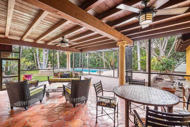 334 Palm Trail, Delray Beach, FL 33483