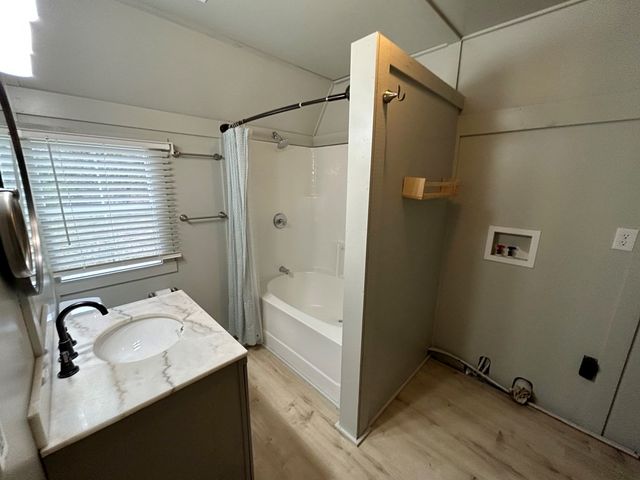 130 Clement St, Big Sandy, TN 38221