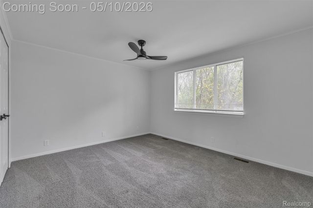 854 Estes Court, Waterford Charter Township, MI 48327
