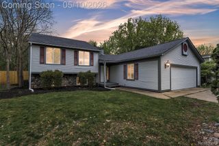 854 Estes Court, Waterford Charter Township, MI 48327