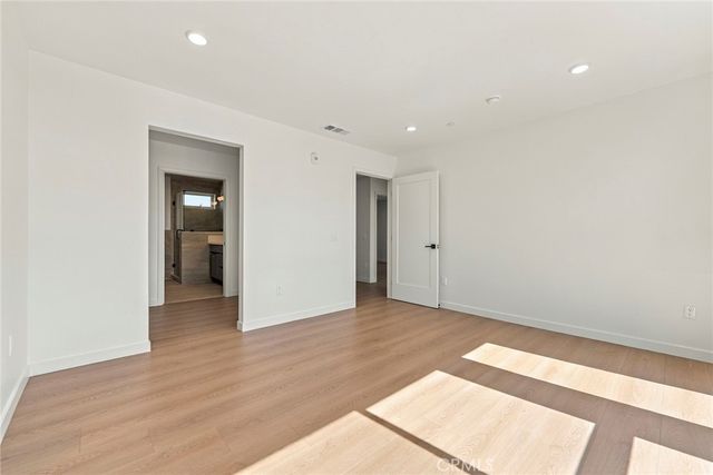 176 N Catalina Ave 404, Pasadena, CA 91106