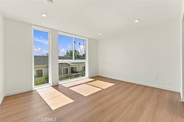 176 N Catalina Ave 404, Pasadena, CA 91106