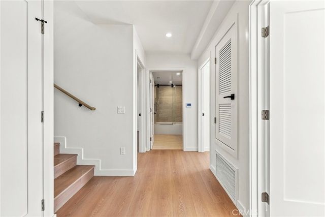 176 N Catalina Ave 404, Pasadena, CA 91106