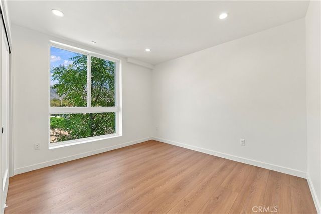 176 N Catalina Ave 404, Pasadena, CA 91106