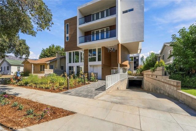 176 N Catalina Ave 404, Pasadena, CA 91106