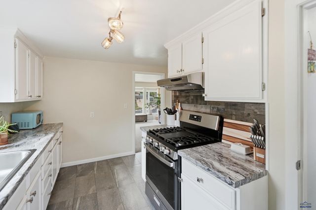 2010 RED DALE DR, Rapid City, SD 57702