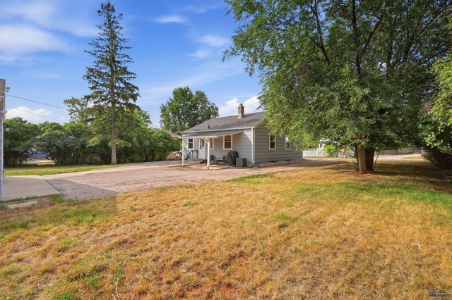 2010 RED DALE DR, Rapid City, SD 57702