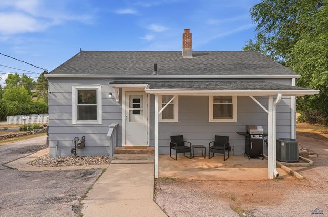 2010 RED DALE DR, Rapid City, SD 57702