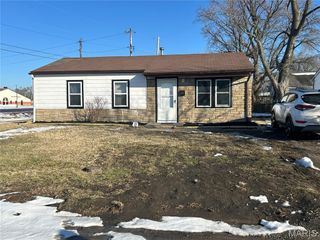 601 Saint Monica Drive, Cahokia, IL 62206