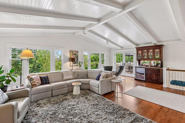 330 Peavey Road, Wayzata, MN 55391