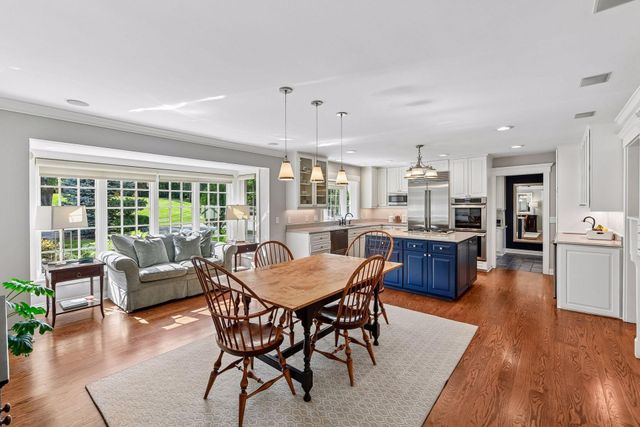330 Peavey Road, Wayzata, MN 55391