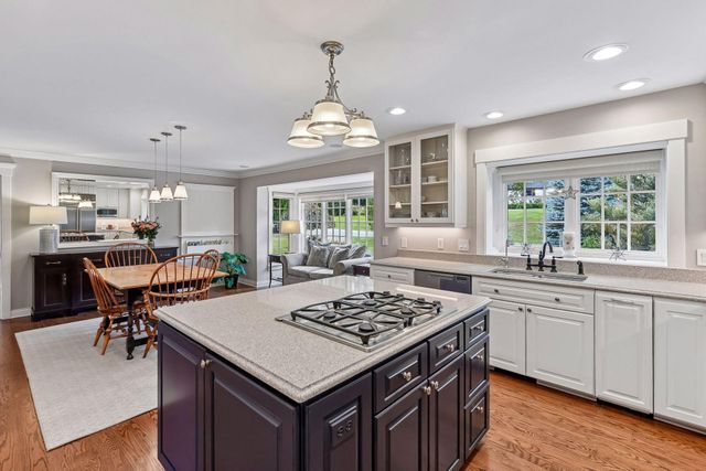 330 Peavey Road, Wayzata, MN 55391