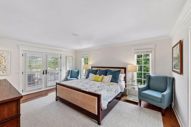 330 Peavey Road, Wayzata, MN 55391