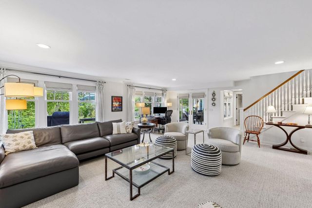 330 Peavey Road, Wayzata, MN 55391