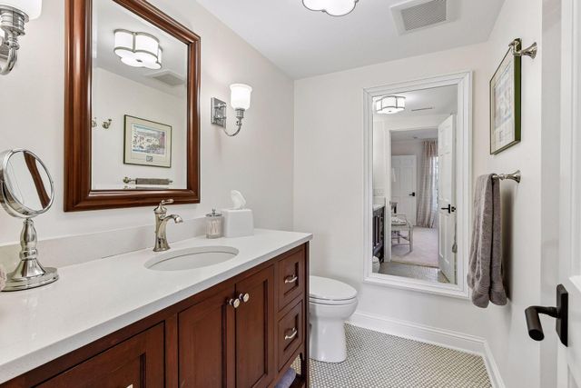330 Peavey Road, Wayzata, MN 55391