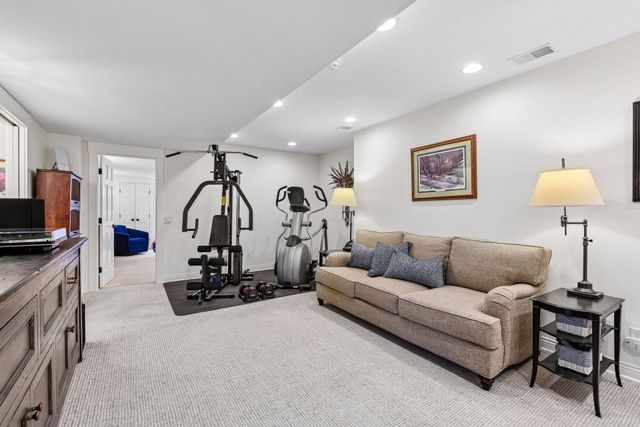 330 Peavey Road, Wayzata, MN 55391