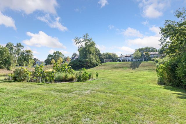 330 Peavey Road, Wayzata, MN 55391