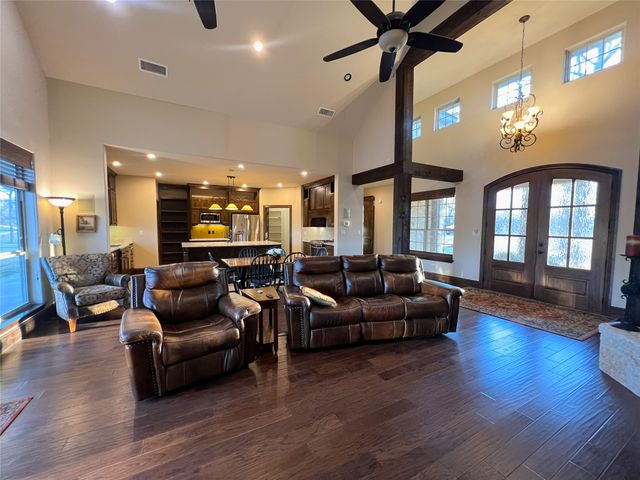 501 Private Road 5980, Yantis, TX 75497