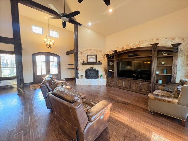 501 Private Road 5980, Yantis, TX 75497