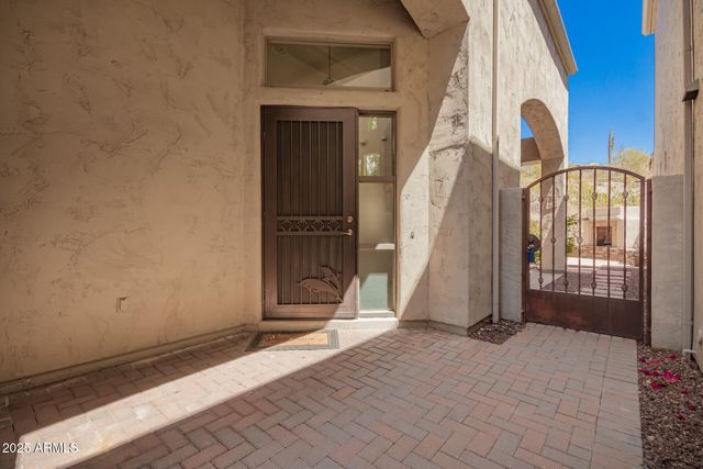 8149 N 13TH Place, Phoenix, AZ 85020