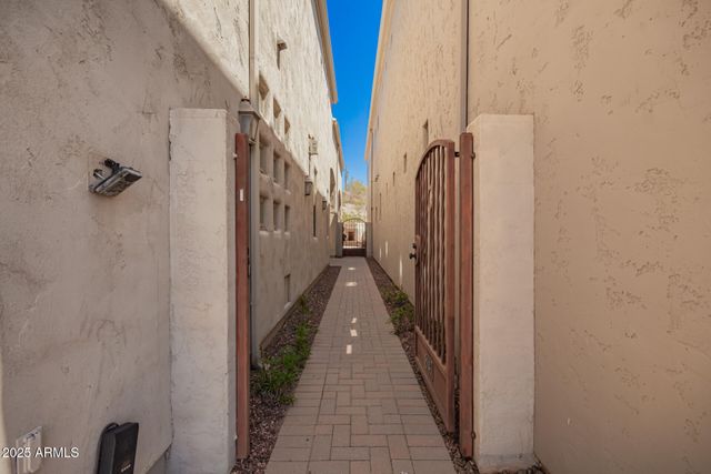 8149 N 13TH Place, Phoenix, AZ 85020