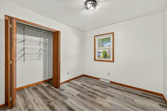1604 9th Avenue SE, Rochester, MN 55904