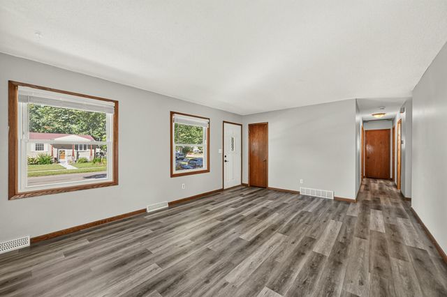 1604 9th Avenue SE, Rochester, MN 55904