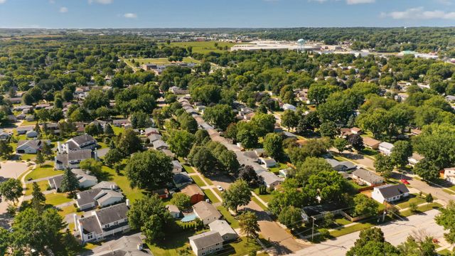 1604 9th Avenue SE, Rochester, MN 55904