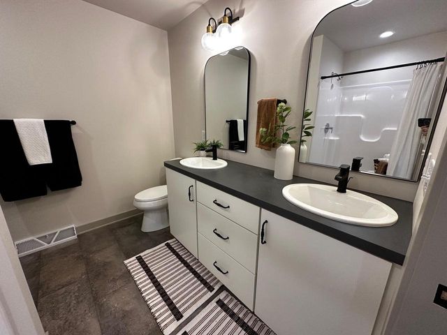 116 Sunrise COURT, Cedar Grove, WI 53013