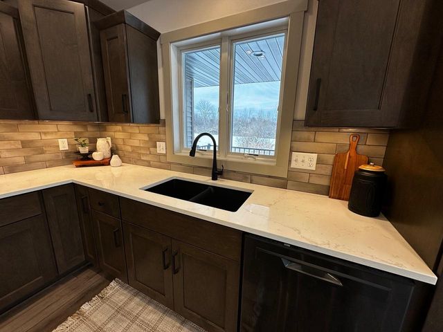 116 Sunrise COURT, Cedar Grove, WI 53013