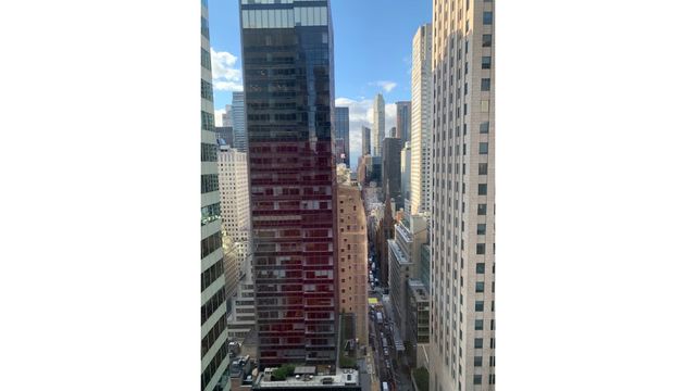 60 E 55th St Apt 36A, New York City, NY 10022