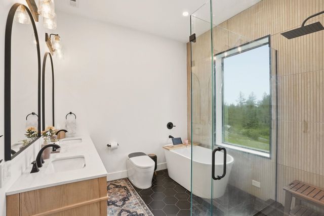 16107 N AUSTIN Rd, Spokane, WA 99208