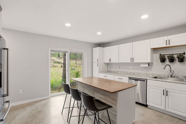 16107 N AUSTIN Rd, Spokane, WA 99208