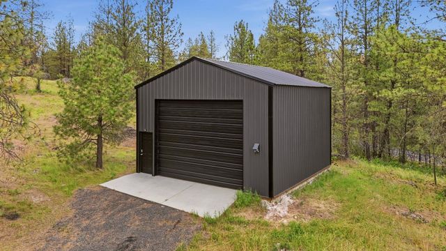 16107 N AUSTIN Rd, Spokane, WA 99208