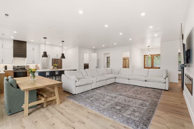 16107 N AUSTIN Rd, Spokane, WA 99208