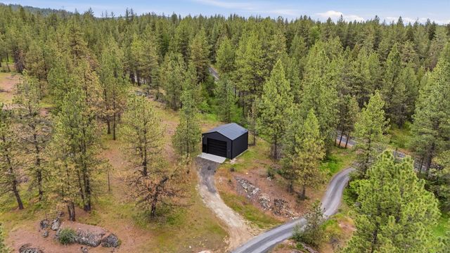 16107 N AUSTIN Rd, Spokane, WA 99208
