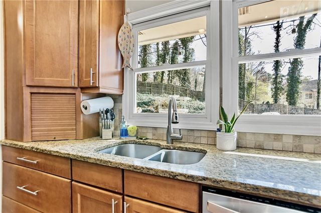 4215 Brandon Ridge NE Drive, Marietta, GA 30066