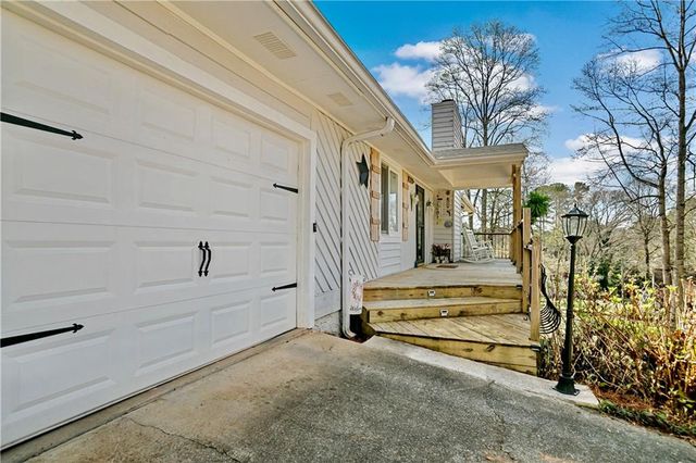 4215 Brandon Ridge NE Drive, Marietta, GA 30066