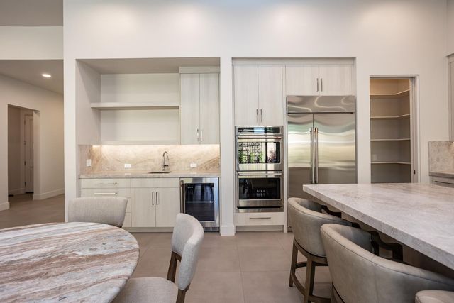 1319 Trey Way, Modesto, CA 95356