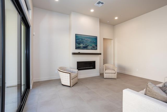 1319 Trey Way, Modesto, CA 95356