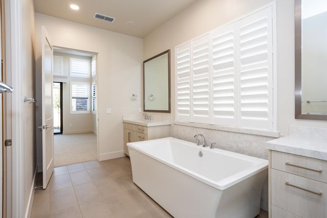 1319 Trey Way, Modesto, CA 95356