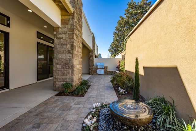 1319 Trey Way, Modesto, CA 95356