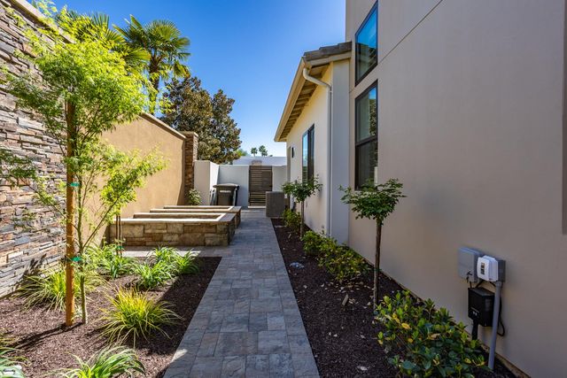 1319 Trey Way, Modesto, CA 95356