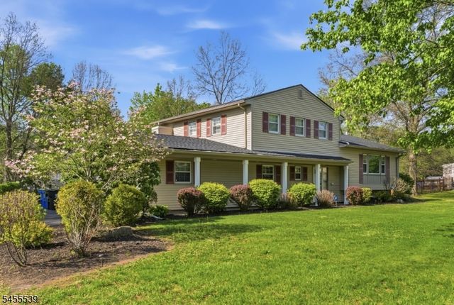 61 Queen Anne Dr, Bernards Twp., NJ 07920
