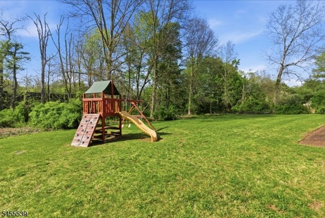 61 Queen Anne Dr, Bernards Twp., NJ 07920