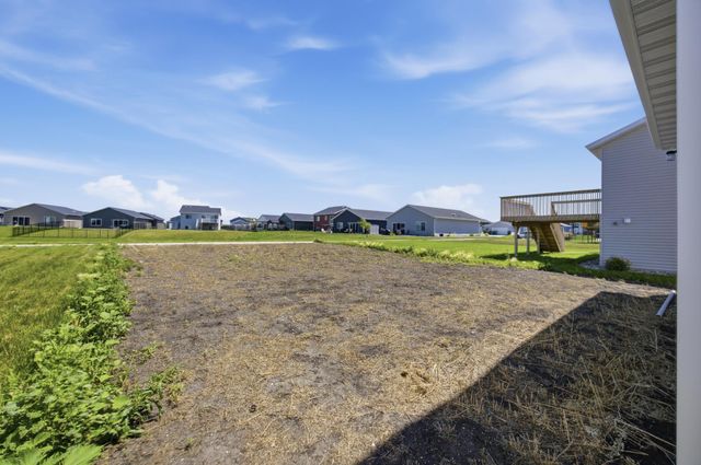 6874 Joseph Street, Horace, ND 58047