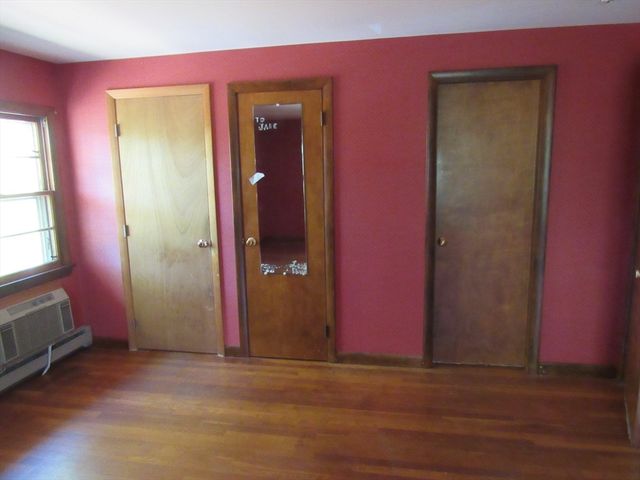 55 Hillside Ave, East Bridgewater, MA 02333